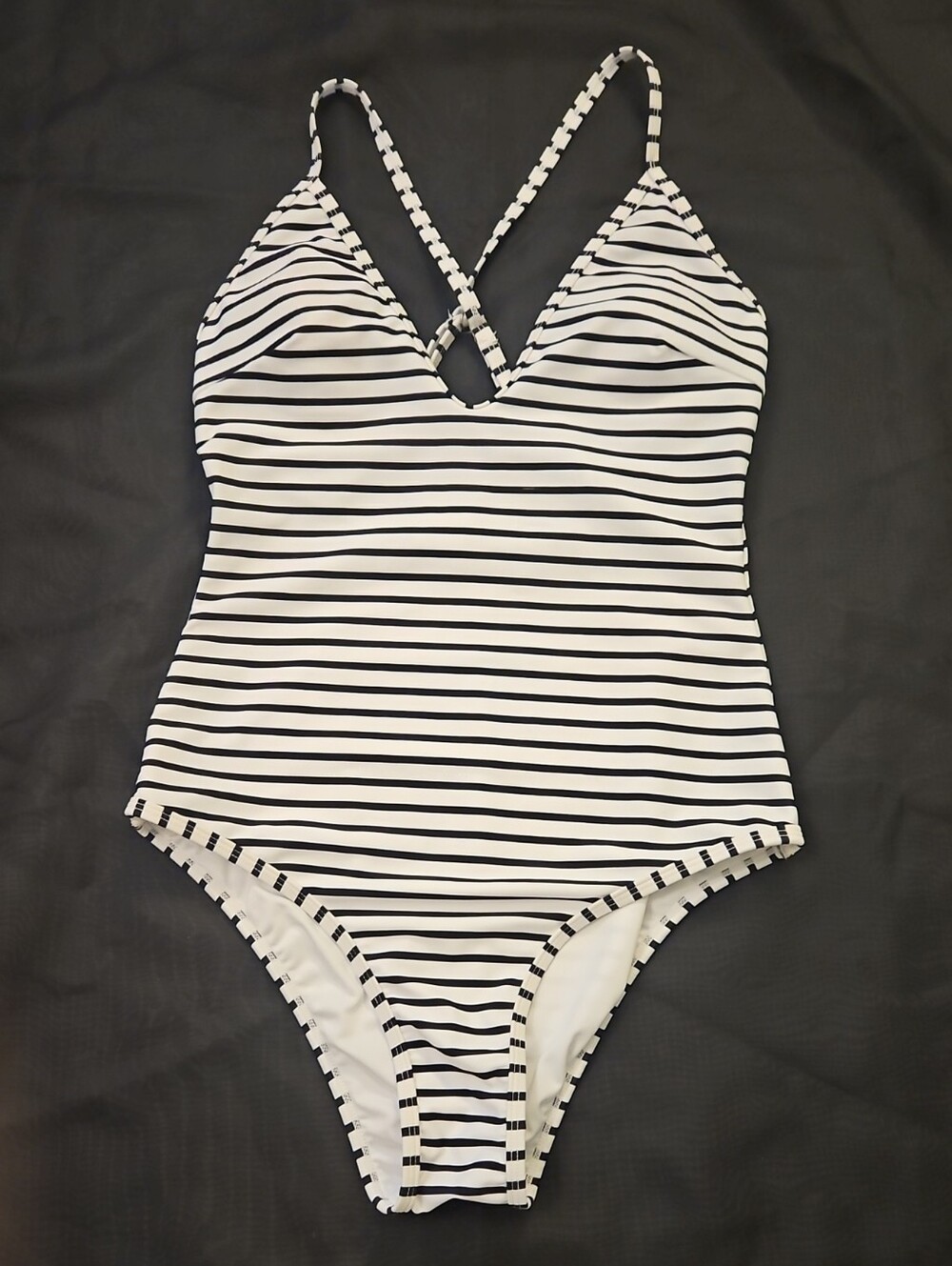 Cupshe Black & White Striped Women's One-Piece Swimsuit Size S